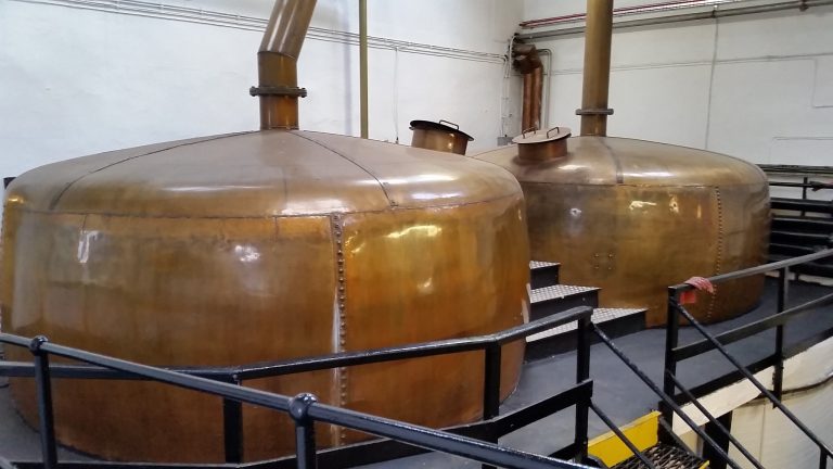 Bowmore Distillery9 768x432
