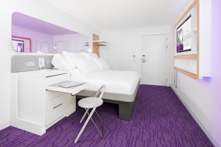 Yotel Edinburgh Room2 768x512